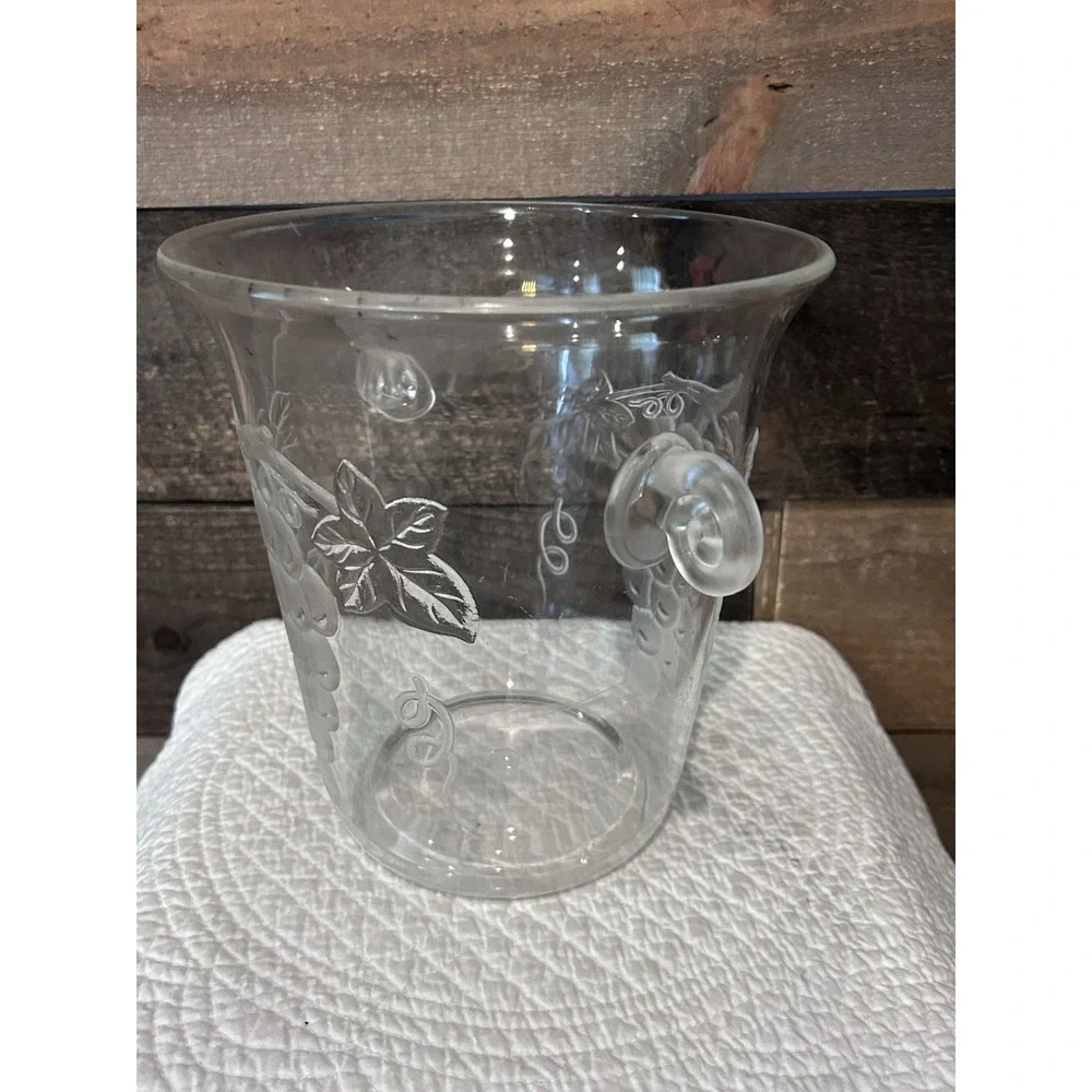 Vintage Acrylic Wine Chiller Ice Bucket – Embossed Grape‎ Design, Barware